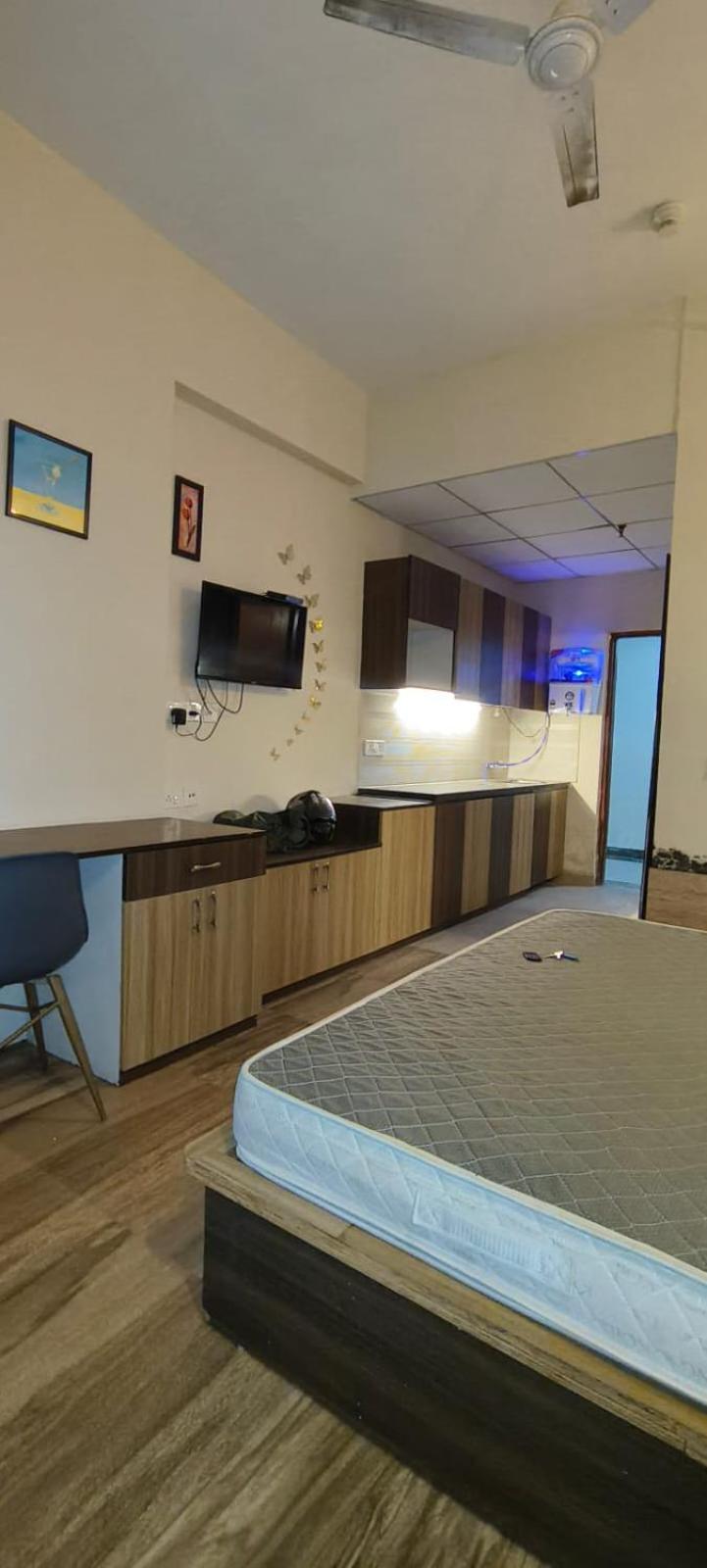 Chaudhary Homes Велика Нойда Екстер'єр фото